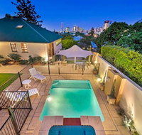 Ultimate Family Home - 3 Bedroom Lux Retreat with Private Pool Spa and Incredible Views - Accommodation Mermaid Beach