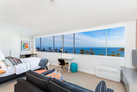 Ultrachic Executive Beach Apartment - Accommodation Mermaid Beach 0