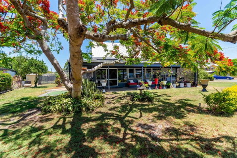 Unique Getaway 300m To Bribie Foreshore, Bongaree - Accommodation Mermaid Beach 3