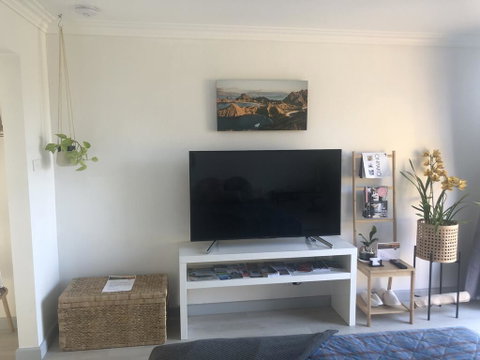 Unique Quiet Bungalow Little Bali Geelong - Accommodation Mermaid Beach 2