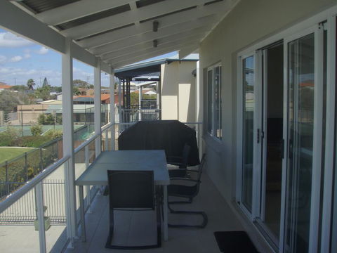 Unit 29 Ledge Point Village - Accommodation Mermaid Beach 3