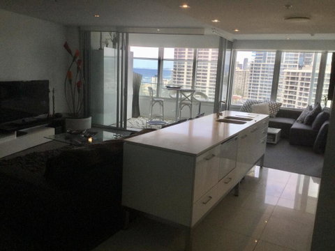 Upmarket Resort At Beach Surfers Paradise URGC - Accommodation Mermaid Beach 3