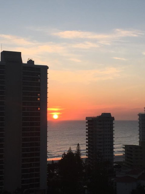 Upmarket Resort At Beach Surfers Paradise URGC - Accommodation Mermaid Beach 2