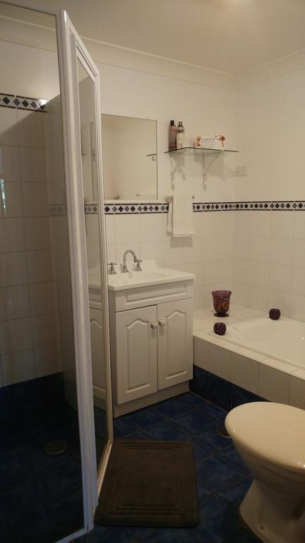 Ven & Marks Place - Accommodation Mermaid Beach 3