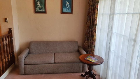 Victoria House Motor Inn - Accommodation Mermaid Beach 2