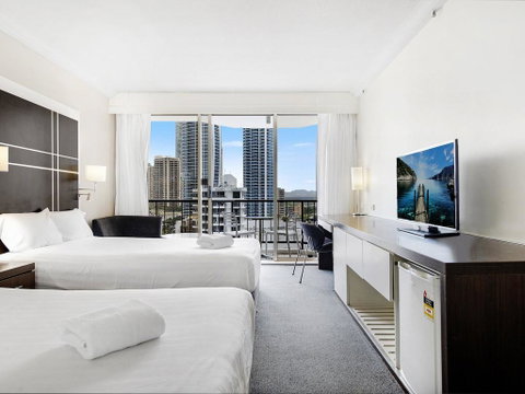 View - In Heart Of Surfers Paradise - Accommodation Mermaid Beach 3