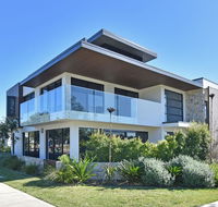 Villa Sorrento Waterside at Trinity Point - Accommodation Mermaid Beach