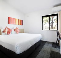 Villawood Hotel - Accommodation Mermaid Beach