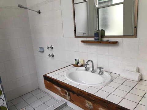 Vine Valley Inn - Accommodation Mermaid Beach 2