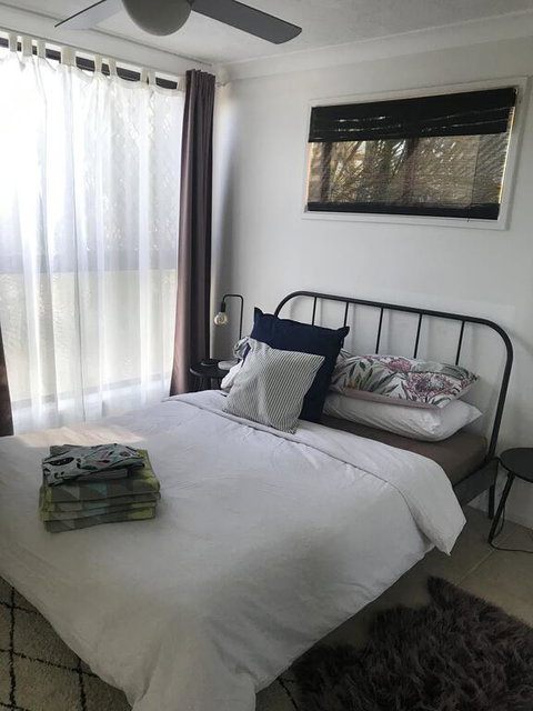 Waimaru - Accommodation Mermaid Beach 2