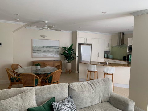 Walk To The Ocean In Five Minutes - Accommodation Mermaid Beach 3