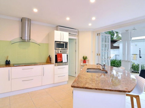 Walk To The Ocean In Five Minutes - Accommodation Mermaid Beach 0