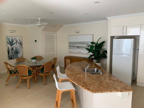 Walk To The Ocean In Five Minutes - Accommodation Mermaid Beach 2