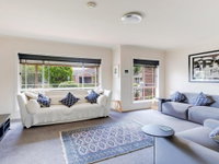 Walling-Clifton Gardens - backing onto golf course