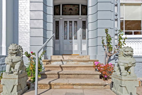 Waratah On York - Accommodation Mermaid Beach 2