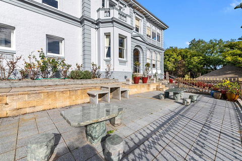 Waratah On York - Accommodation Mermaid Beach 0