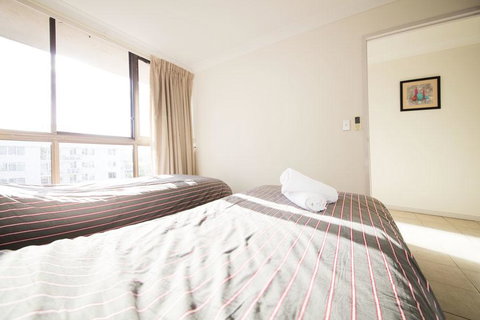 Warringa Surf Holiday Apartments - Accommodation Mermaid Beach 2