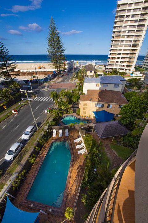 Warringa Surf Holiday Apartments - Accommodation Mermaid Beach 3
