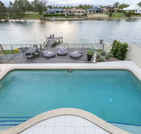 Waterfront Entertainer - Accommodation Mermaid Beach