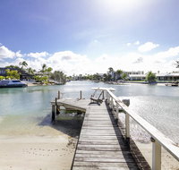 Waterfront on Witta Circle - Accommodation Mermaid Beach