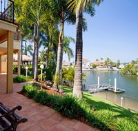 Waterfront Sorrento - Accommodation Mermaid Beach
