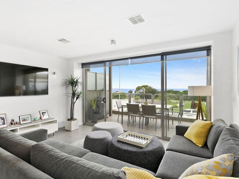 WATERFRONT TWO - Position Perfect , , , NEW LISTING 2019, , ,  - Accommodation Mermaid Beach 0