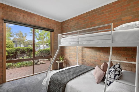 The Perfect Zone- SLEEPS 12 - Accommodation Mermaid Beach 14