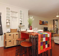 Colour Pop Fitzroy - 3 bedroom pet friendly - Accommodation Mermaid Beach