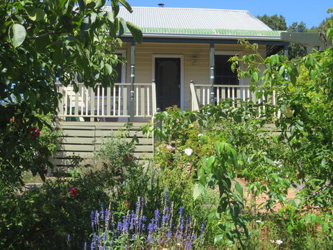 Walnut Cottage Via Leongatha - Accommodation Mermaid Beach 0