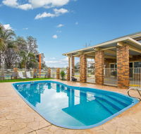 Hybiscus Waterfront Apartments - Accommodation Mermaid Beach