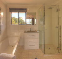 Dolphin Waters - Accommodation Mermaid Beach