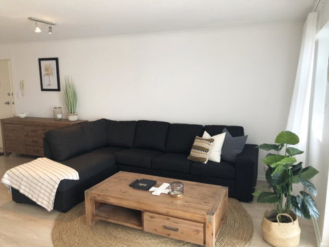 Sunshine Beach Luxe Apartment - Accommodation Mermaid Beach 7