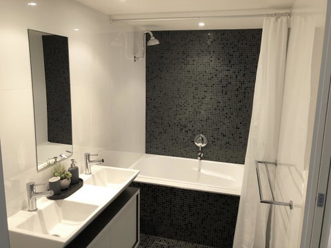 Sunshine Beach Luxe Apartment - Accommodation Mermaid Beach 11