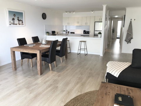 Sunshine Beach Luxe Apartment - Accommodation Mermaid Beach 21