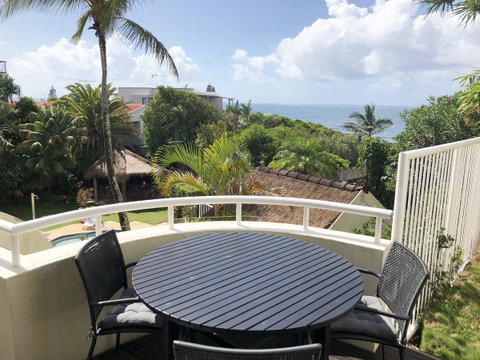 Sunshine Beach Luxe Apartment - Accommodation Mermaid Beach 0