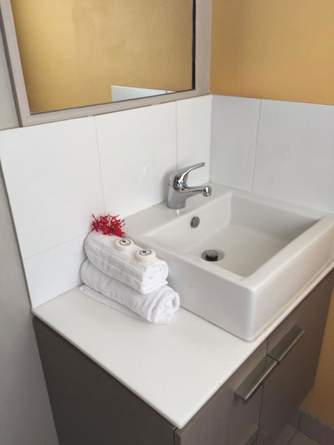 Serenity - Accommodation Mermaid Beach 3