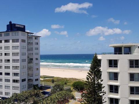 Surfers Chalet - Accommodation Mermaid Beach 25