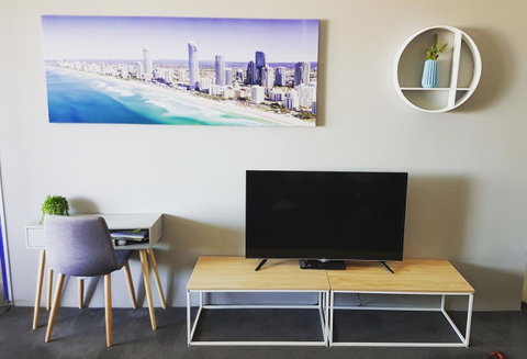 Circle Luxury Holidays - Accommodation Mermaid Beach 27