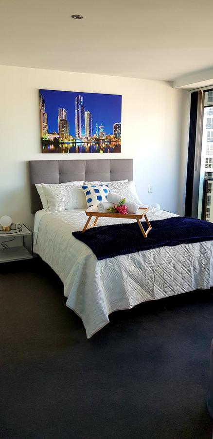 Circle Luxury Holidays - Accommodation Mermaid Beach 16