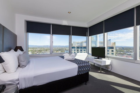 Q1 Resort & Spa - Official - Accommodation Mermaid Beach 44