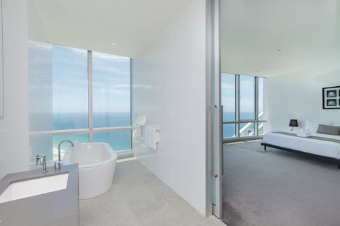 Q1 Resort & Spa - Official - Accommodation Mermaid Beach 12