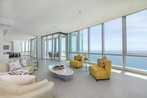 Q1 Resort & Spa - Official - Accommodation Mermaid Beach 13