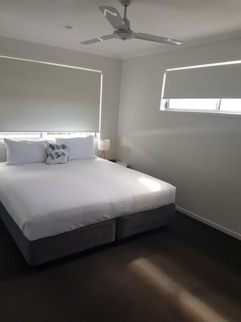 Direct Collective - Breeze On Brightwater - Accommodation Mermaid Beach 7
