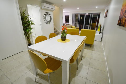 Direct Collective - Breeze On Brightwater - Accommodation Mermaid Beach 5