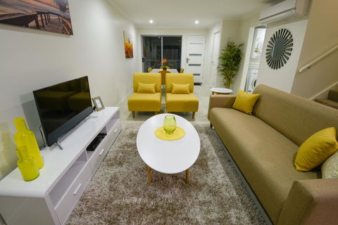 Direct Collective - Breeze On Brightwater - Accommodation Mermaid Beach 10