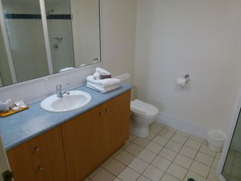Madison Ocean Breeze Apartments - Accommodation Mermaid Beach 32