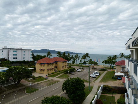Madison Ocean Breeze Apartments - Accommodation Mermaid Beach 39