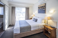Book Emerald Accommodation Vacations Accommodation Mermaid Beach Accommodation Mermaid Beach