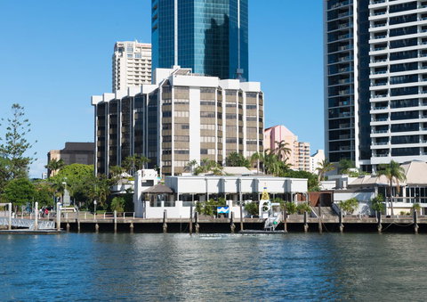 Tiki Hotel Apartments Surfers Paradise - Accommodation Mermaid Beach 4