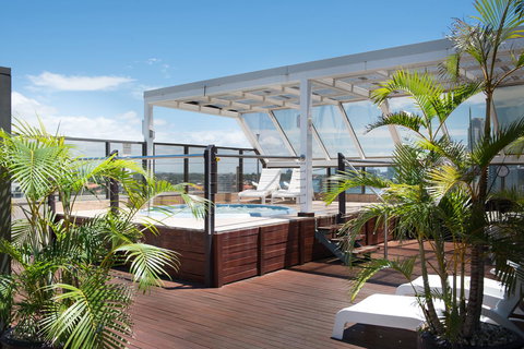 Tiki Hotel Apartments Surfers Paradise - Accommodation Mermaid Beach 0